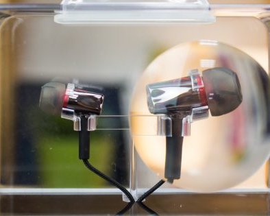 Можно ли играть в затычках: обзор внутриканальной геймерской гарнитуры Creative Sound BlasterX P5